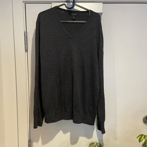 Banana Republic silk cashmere vneck sweater-Large